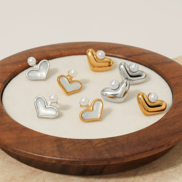 Wholesale Women's Fashion Heartshaped Stainless Steel Earrings With Electroplating Design