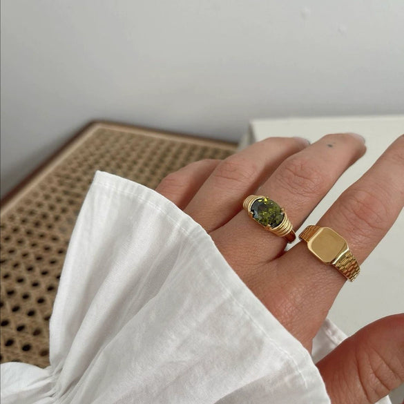 Wholesale Women's Fashion Light Luxury Elegant Stainless Steel Waterproof Ring With Winding Geometric Pattern And Oval Zircon Electroplated