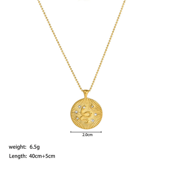 Wholesale Women's Fashion Love Necklace With Heart Shaped Snake Pendant Made Of Titanium Steel And Stainless Steel Pvd Furnace Real Gold Plated