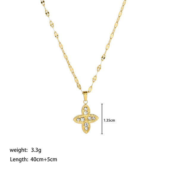 Wholesale Women's Fashion Love Necklace With Heart Shaped Snake Pendant Made Of Titanium Steel And Stainless Steel Pvd Furnace Real Gold Plated