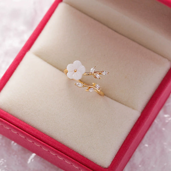 Wholesale Women's Fashion Natural Copper Flower Ring With Geometric Styling And Electroplating Treatment