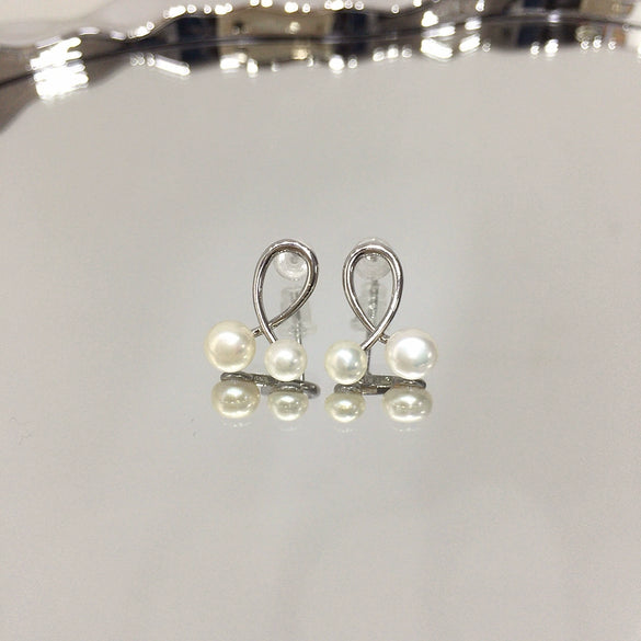 Wholesale Women's Fashion Natural Freshwater Pearl Earrings With Alloy Inlaid Artificial And Semiprecious Stones Flat Round And Bun Round Shape