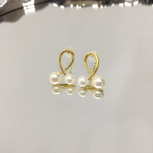 Wholesale Women's Fashion Natural Freshwater Pearl Earrings With Alloy Inlaid Artificial And Semiprecious Stones Flat Round And Bun Round Shape