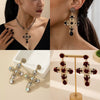 Wholesale Women's Fashion Necklace With Electroplated Zinc Alloy Pendant And Regular Chain Featuring Flower Pattern