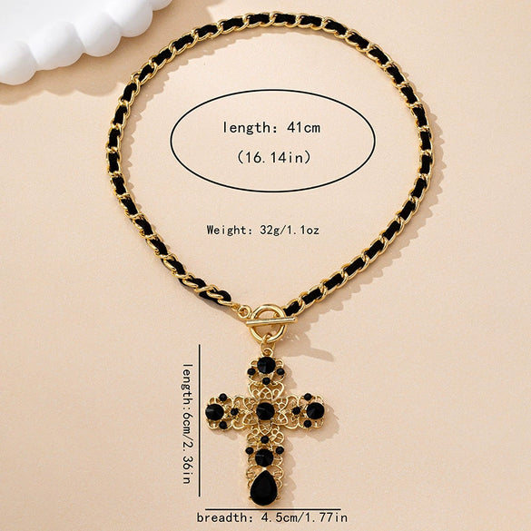 Wholesale Women's Fashion Necklace With Electroplated Zinc Alloy Pendant And Regular Chain Featuring Flower Pattern