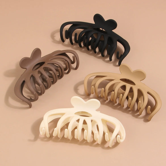 Wholesale Women's Fashion Ol Animals Style Ps Plastic Hair Claw Clip With Baking Paint