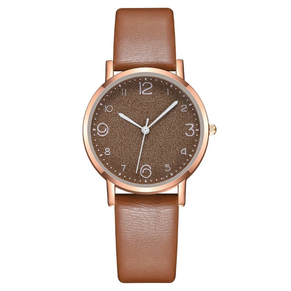 Wholesale Women's Fashion Quartz Watch With Alloy Case Leather Strap And Round Dial