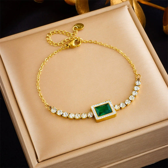 Wholesale Women's Fashion Retro Diamond Square Chain Gold Plated Titanium Steel Bracelet