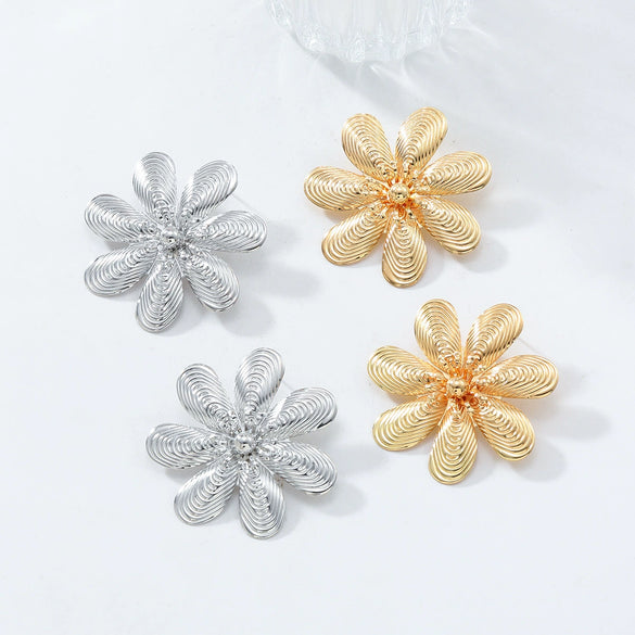 Wholesale Women's Fashion Retro Exaggerated Flower Earrings Zinc Alloy Electroplated