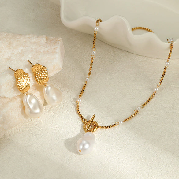 Wholesale Women's Fashion Retro Imitation Baroque Pearl Geometric Stainless Steel 18K Electroplated Earrings And Necklace