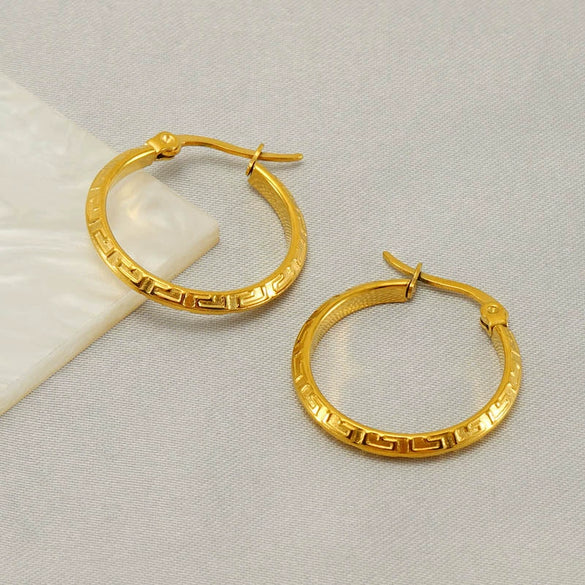 Wholesale Women's Fashion Retro Stainless Steel Geometric Pattern Electroplated Earrings