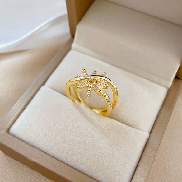 Wholesale Women's Fashion Ring Brass Gold Plated Open Star Crown Design