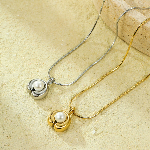 Wholesale Women's Fashion Simple Highend Pearl Pendant Stainless Steel Necklace With Round Pattern And Electroplating Process