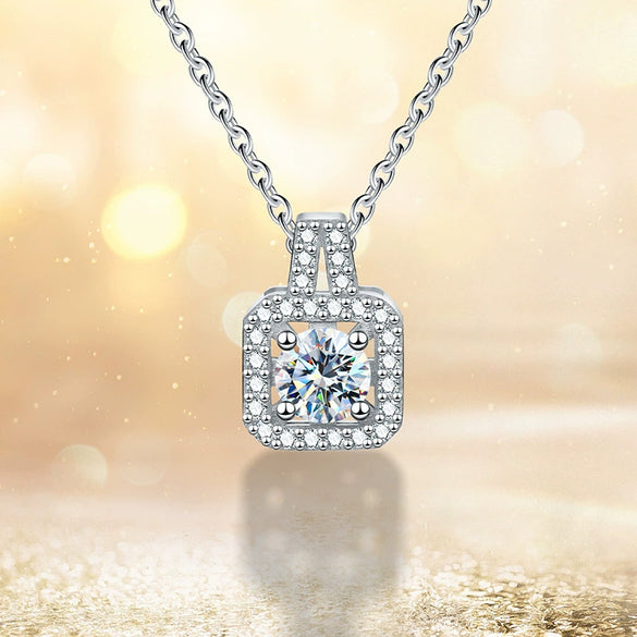 Wholesale Women's Fashion Square Moissanite Pendant Necklace With Geometric Pattern Made Of 925 Silver And Electroplated