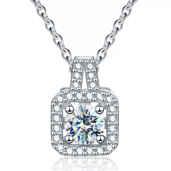 Wholesale Women's Fashion Square Moissanite Pendant Necklace With Geometric Pattern Made Of 925 Silver And Electroplated