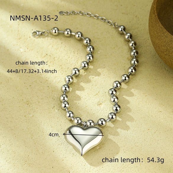 Wholesale Women's Fashion Stainless Steel Heart And Fivepointed Star Pendant Necklace With Electroplating Treatment