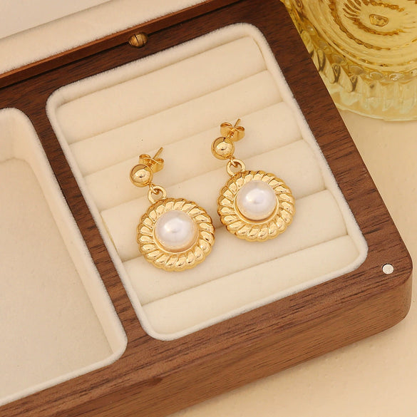 Wholesale Women's Fashion Stainless Steel Heart Pattern Electroplated Imitation Pearl Earrings