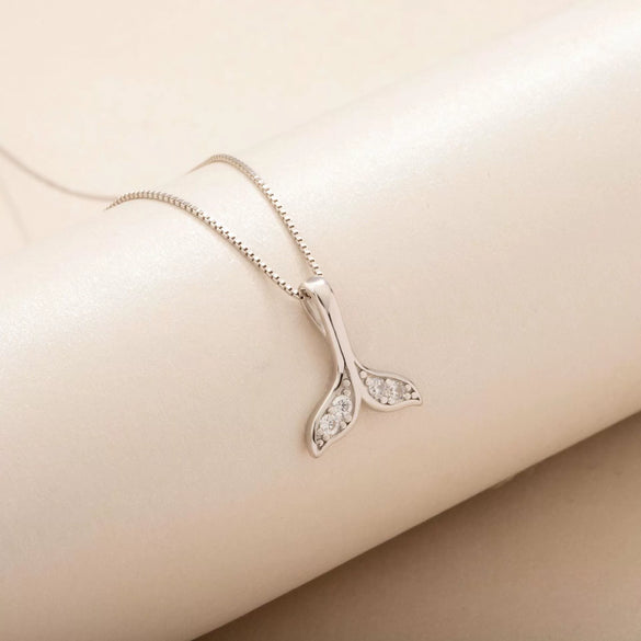 Wholesale Women's Fishtail Clavicle Chain Necklace With Dolphin Silver Pendant Sterling Silver 925