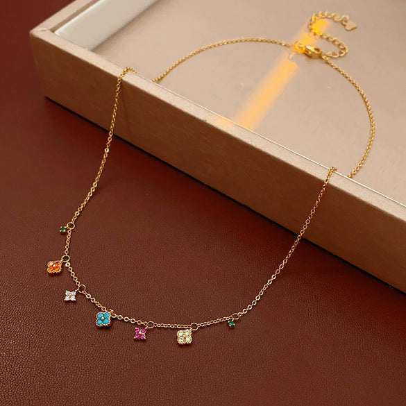 Wholesale Women's Flower Pendant Necklace Copper 925 Silver Zirconia Highend Retro Style