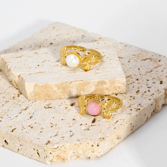 Wholesale Women's Flower Ring Stainless Steel With 18K Gold Inlay And Round Natural Stone Pvdp Furnace Real Gold Treatment