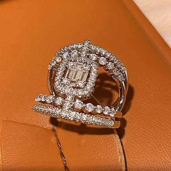 Wholesale Women's French Court Style Copper Ring Inlaid With Zircon Geometric Design