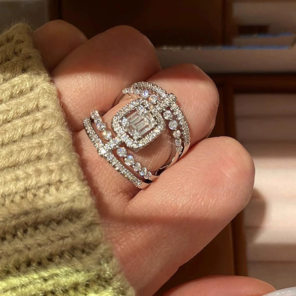 Wholesale Women's French Court Style Copper Ring Inlaid With Zircon Geometric Design
