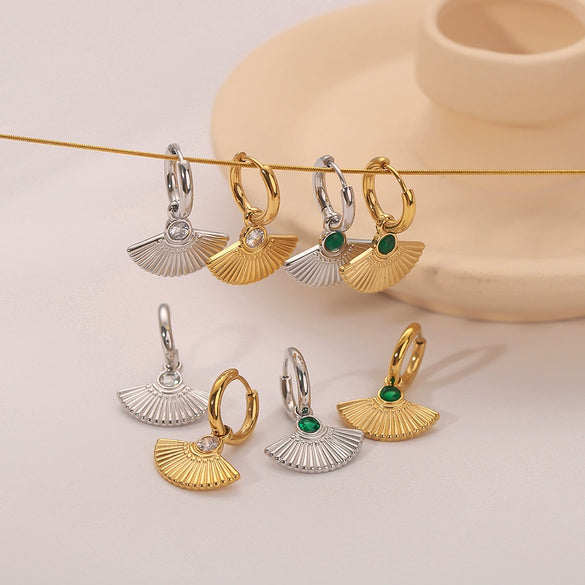 Wholesale Women's French Retro Fan Shaped Fishtail Earrings In Stainless Steel With 18K Gold Plated Geometric And Leaf Pattern