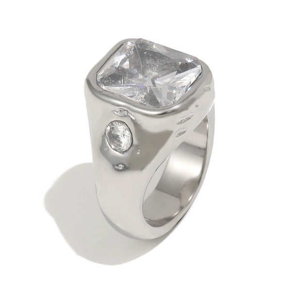 Wholesale Women's French Retro Geometric Stainless Steel Electroplated Ring Jewelry With Lines Pattern