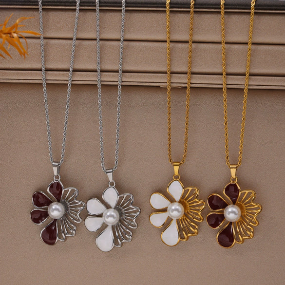 Wholesale Women's French Retro Light Luxury Oil Drop Hollow Shell Bead Flower Pendant Titanium Steel Necklace With Electroplating