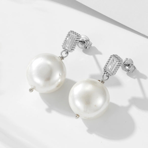 Wholesale Women's French Style Retro Geometric Shell Button Pearl Inlaid 925 Silver Earrings