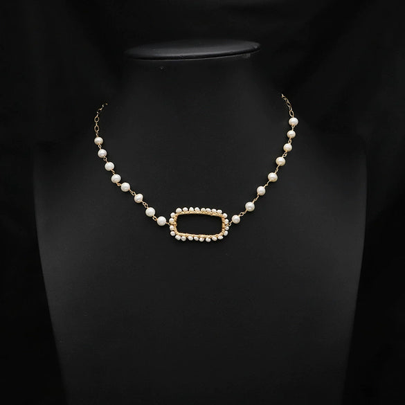 Wholesale Women's Freshwater Pearl Clavicle Chain Necklace With Geometric Design And Electroplating Treatment