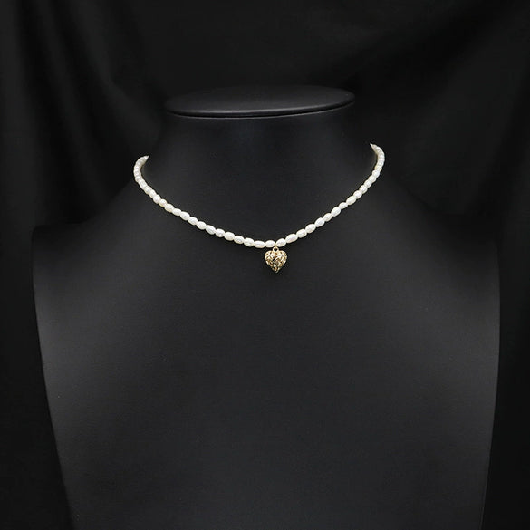 Wholesale Women's Freshwater Pearl Clavicle Chain Necklace With Geometric Design And Electroplating Treatment