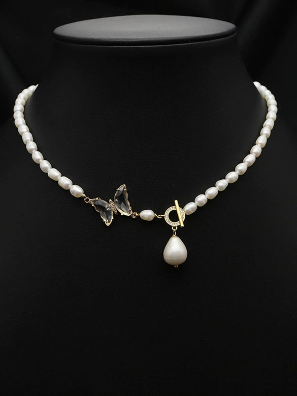 Wholesale Women's Freshwater Pearl Clavicle Chain Necklace With Geometric Design And Electroplating Treatment