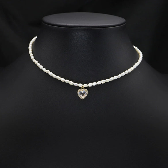 Wholesale Women's Freshwater Pearl Clavicle Chain Necklace With Geometric Design And Electroplating Treatment