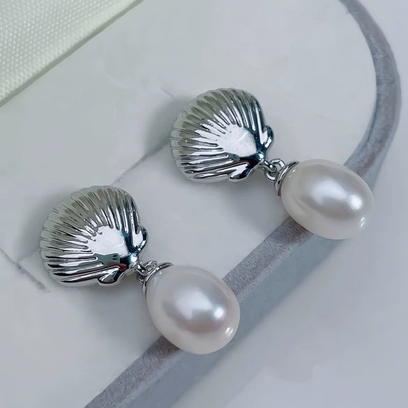 Wholesale Women's Freshwater Pearl Drop Shape S925 Silver Needle Earrings