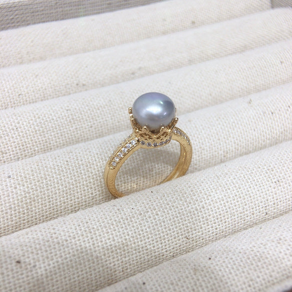 Wholesale Women's Freshwater Pearl Ring Copper Material Flat Round And Rose Buns Round Shape Premium Sense Delicate Crown Style