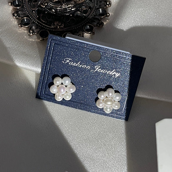 Wholesale Women's Freshwater Pearl S925 Silver Needle Elegant Minimalist Fashion Earrings With Flat Round Rose Buns Round Oblate Shape