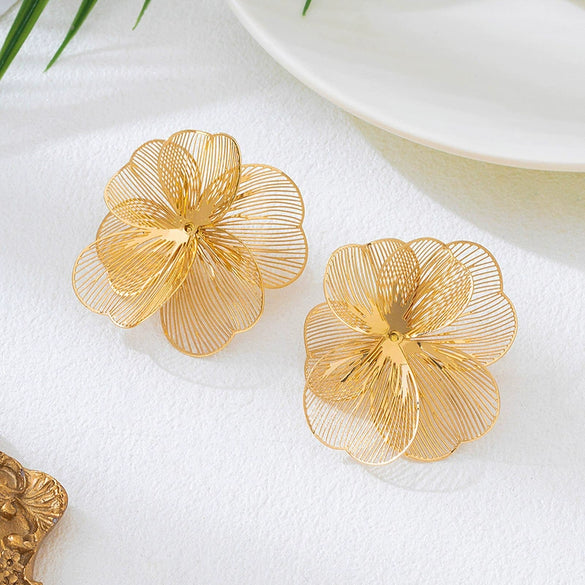Wholesale Women's Geometric Alloy Electroplated Hollow Flower Earrings