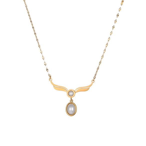 Wholesale Women's Geometric Angel Wings And Pearls Stainless Steel 18K Gold Electroplated Vintage Elegant Clavicle Necklace