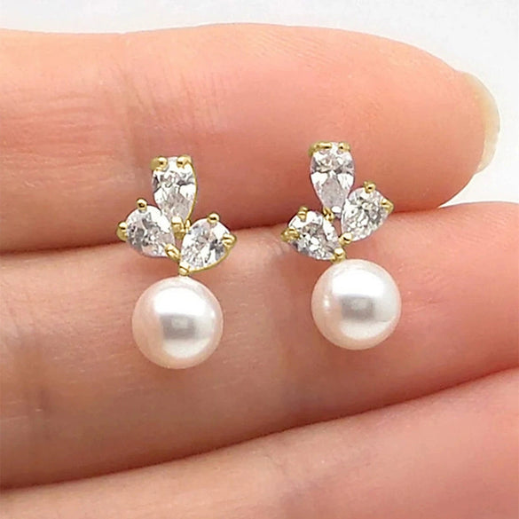 Wholesale Women's Geometric Copper Artificial Pearl And Zircon Earrings With Electroplating