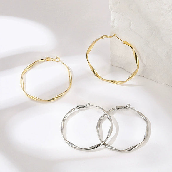 Wholesale Women's Geometric Copper Earrings With Electroplating