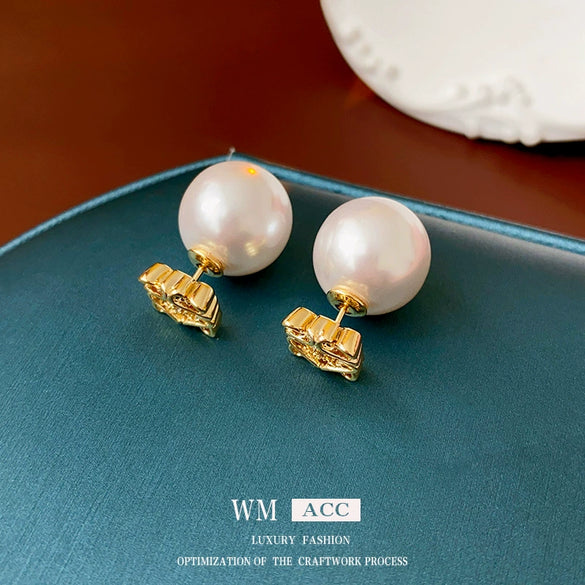 Wholesale Women's Geometric Copper Electroplated Square Hollow Pearl Earrings Light Luxury Style