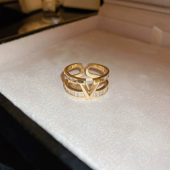 Wholesale Women's Geometric Copper Light Luxury Ring With Real Gold Electroplated