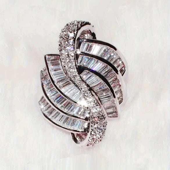 Wholesale Women's Geometric Copper Ring With Zirconia Fashion Art Design