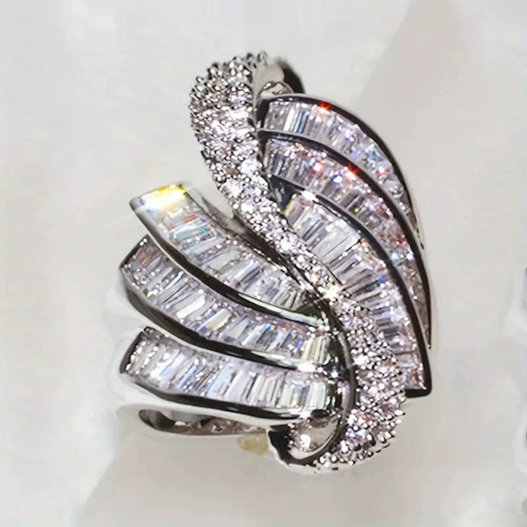 Wholesale Women's Geometric Copper Ring With Zirconia Fashion Art Design