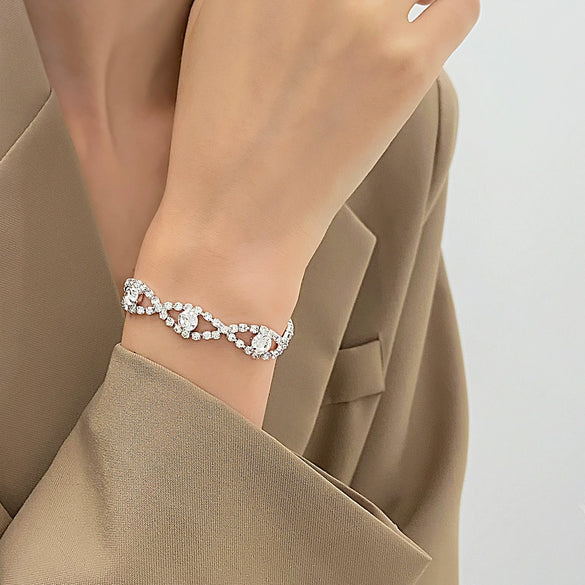 Wholesale Women's Geometric Copper Zircon Woven Claw Chain Bracelet Set With Diamonds