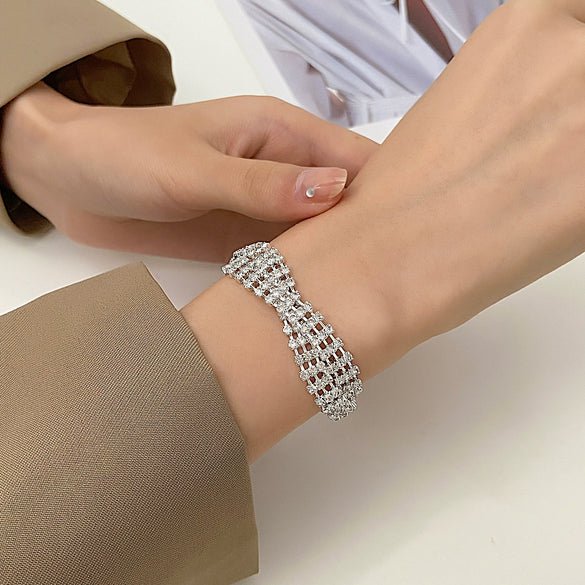 Wholesale Women's Geometric Copper Zircon Woven Claw Chain Bracelet Set With Diamonds