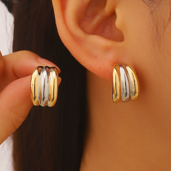 Wholesale Women's Geometric Cshaped Electroplated Zinc Alloy Earrings With 14K Gold Ear Needles