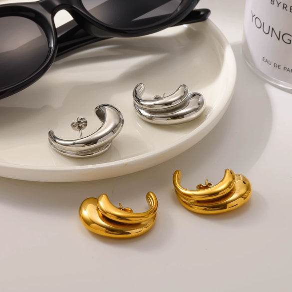 Wholesale Women's Geometric Cshaped Stainless Steel Earrings With Pvd Furnace Vacuum Real Gold Plating