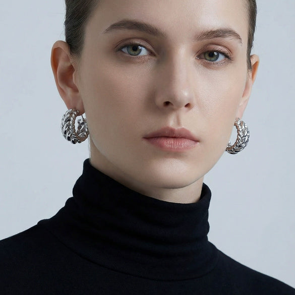 Wholesale Women's Geometric Cshaped Stainless Steel 18K Gold Plated Niche Design Earrings